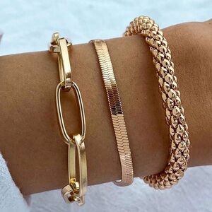 Elegant Gold Bracelet Set